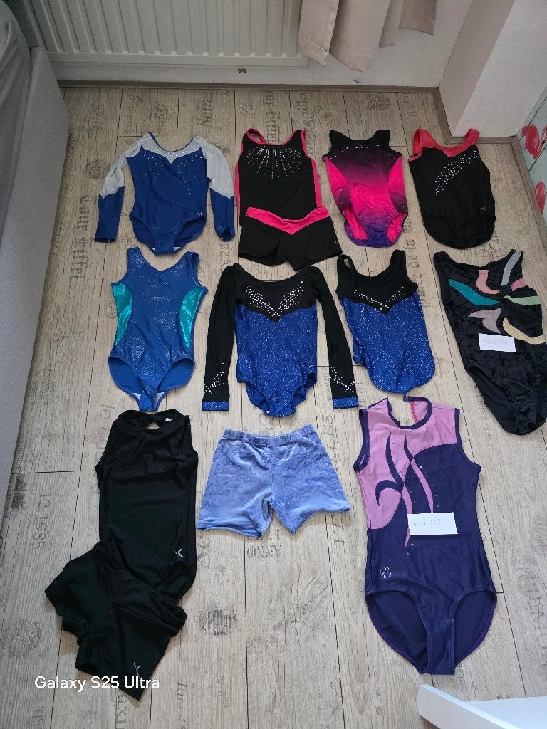 Turnpakjes meisje, Ophalen, Meerkleurig, Kindermaat 122 t/m 140, Zo goed als nieuw
