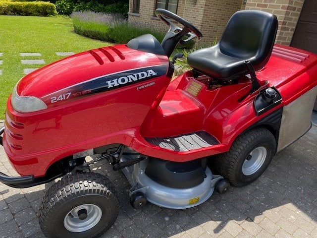 Zitmaaier Honda 2417 hydrostatic, Ophalen, Honda, Zo goed als nieuw, 90 tot 120 cm