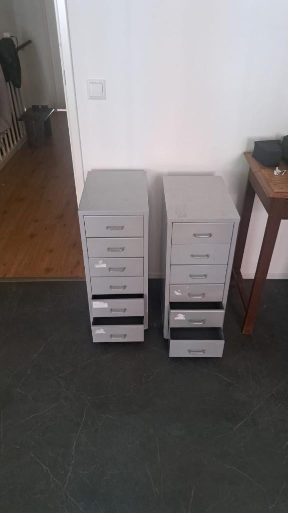 Twee metalen ikea rolkastjes, Huis en Inrichting, Ophalen, Gebruikt