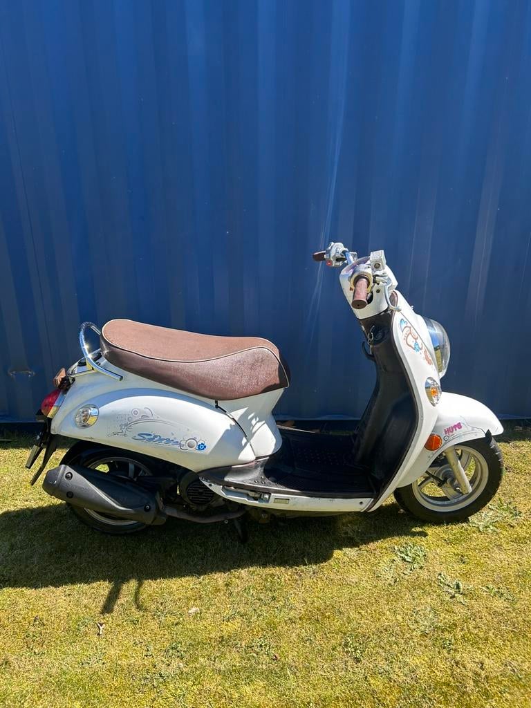 Kymco sento op snor met wok!, Fietsen en Brommers, Brommeronderdelen | Scooters, Ophalen of Verzenden, Zo goed als nieuw, Overige typen