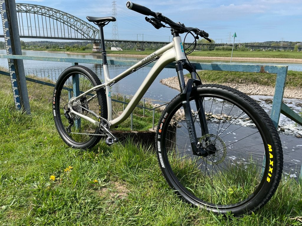 Foto 5 van Kona Honzo XL 2022 Mountainbike - Zo goed als nieuw