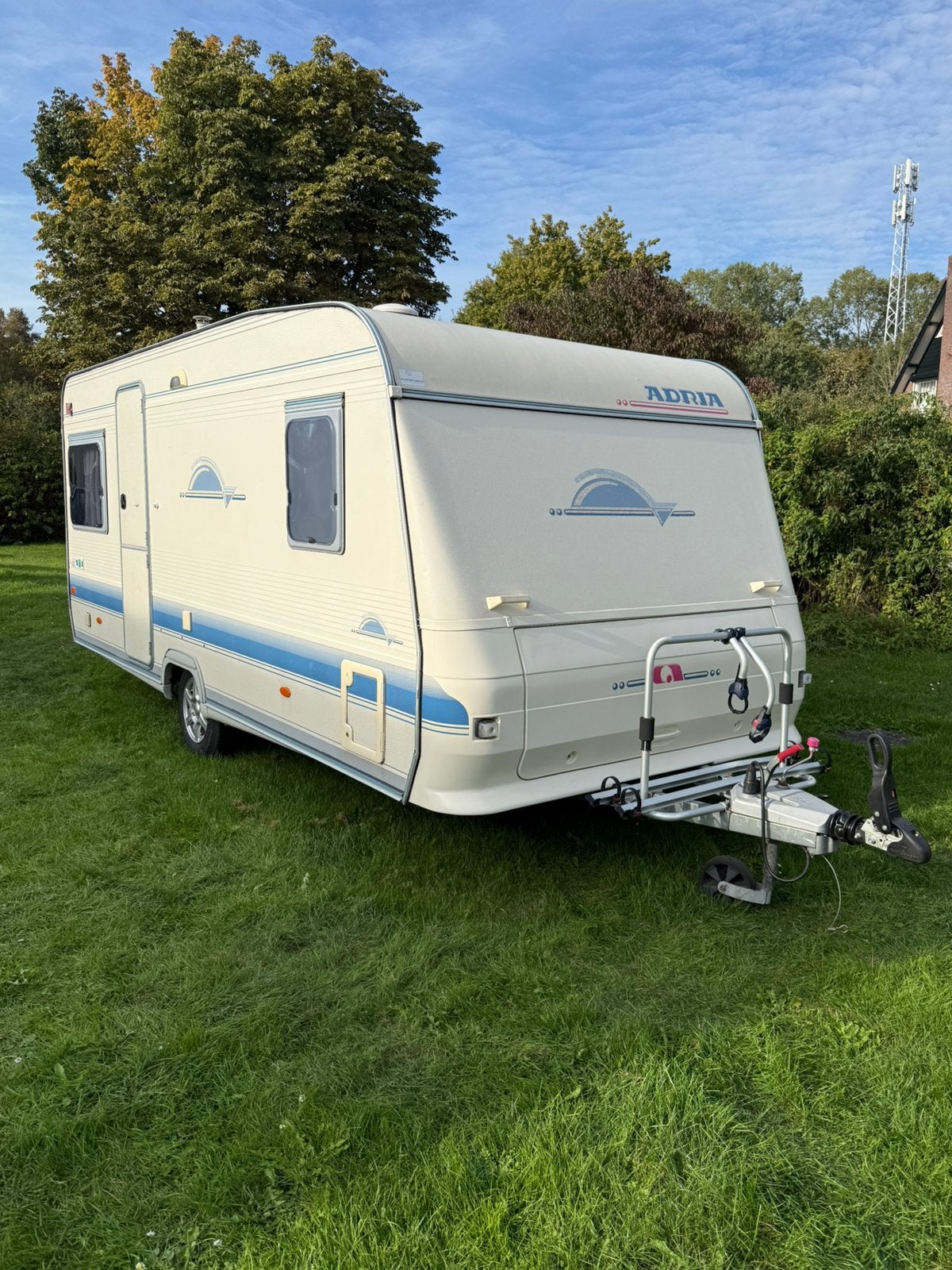 Adria 462 PU | 2003 | Voortent | Klaar voor vakantie, Lengtebed, Rondzit, 750 - 1000 kg, Particulier
