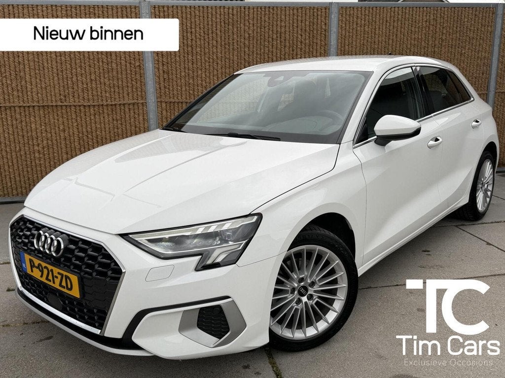 Audi A3 Sportback 30 TFSI Advanced edition Automaat | Sports, Gebruikt, Euro 6, Wit, Bedrijf