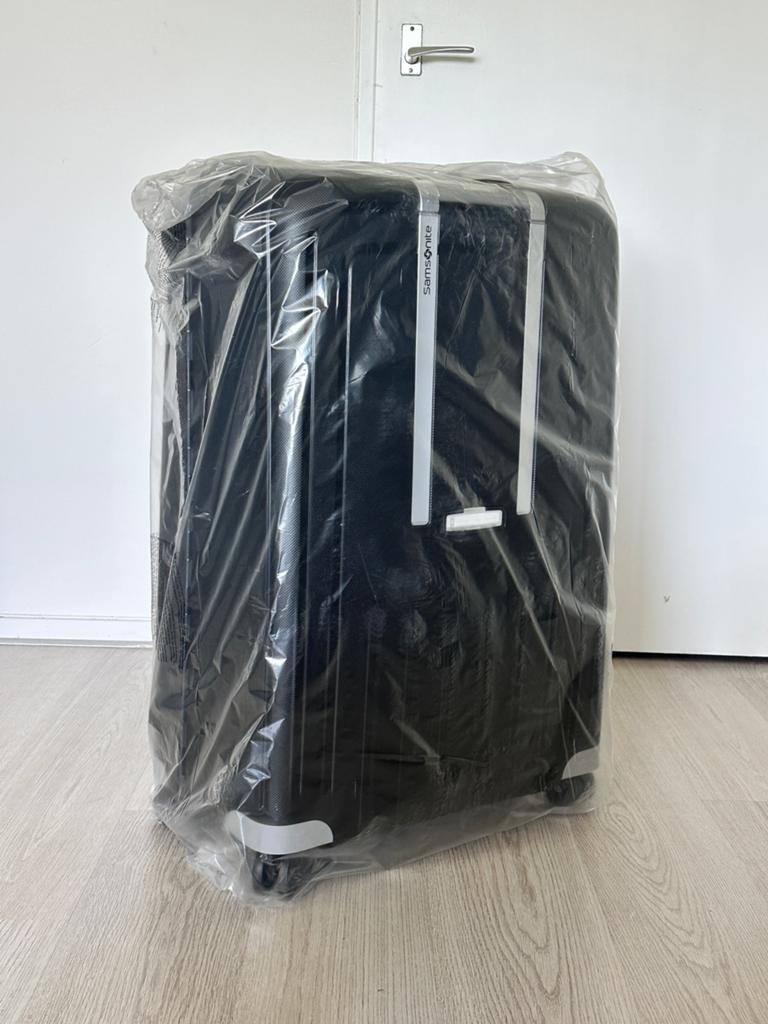Samsonite S’cure Spinner 81 Koffer, Sieraden, Tassen en Uiterlijk, Koffers, Wieltjes, Hard kunststof, 45 tot 55 cm, Nieuw