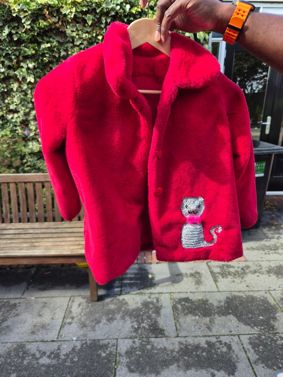 Tussen jas rood, Ophalen of Verzenden, Zo goed als nieuw, Rood