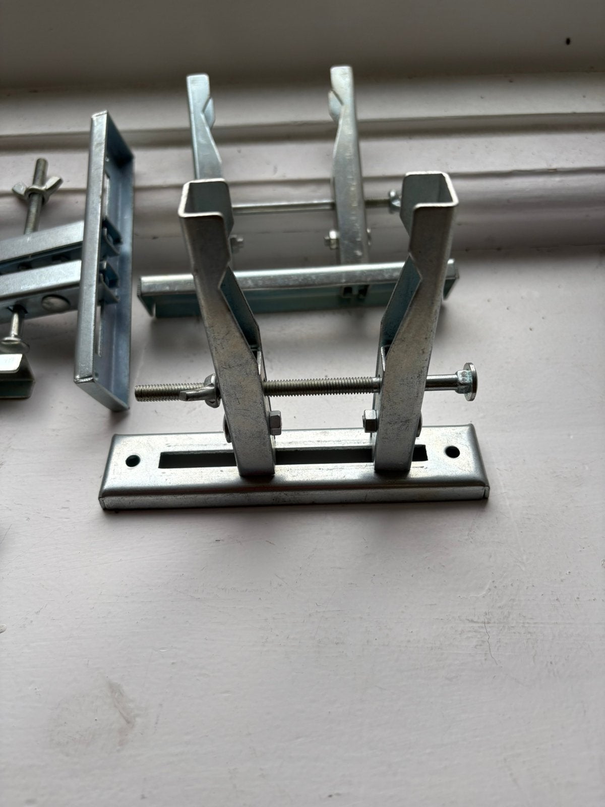 Radiatorklemmen, Ophalen, Zo goed als nieuw