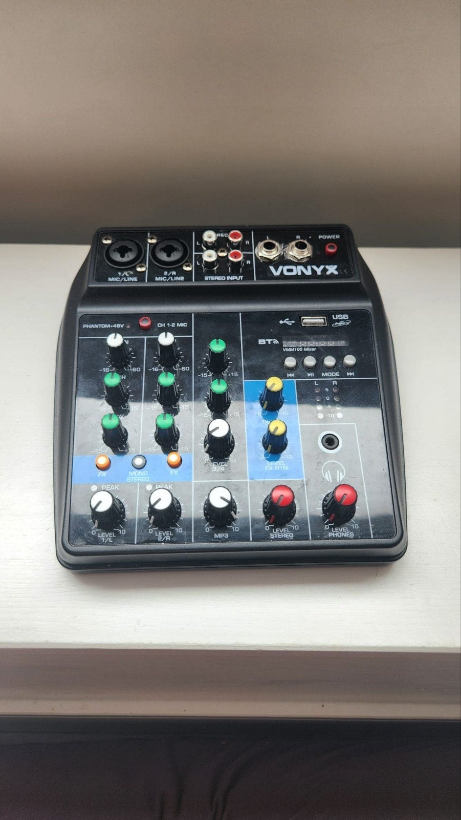 Vonyx VMM100 4-kanaals mengpaneel met Bluetooth en USB, Ophalen, Zo goed als nieuw, Minder dan 5 kanalen, Microfooningang