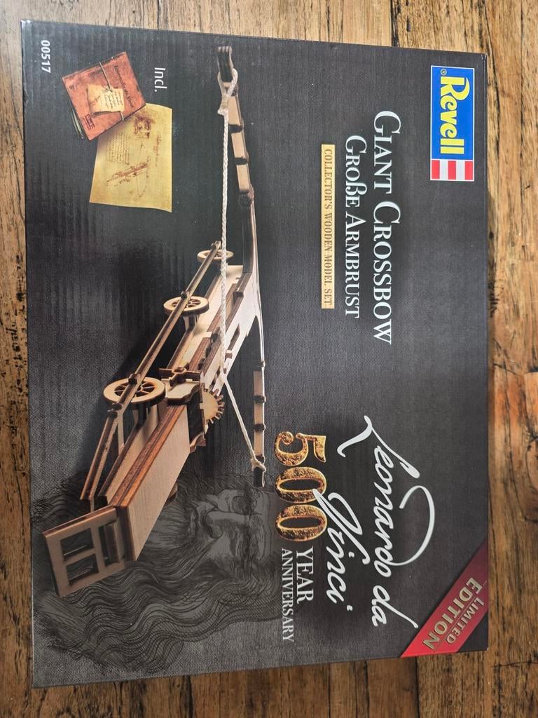Revell Giant Crossbow Leonardo di Vinci, Hobby en Vrije tijd, Ophalen of Verzenden, Nieuw, 1:50 tot 1:144