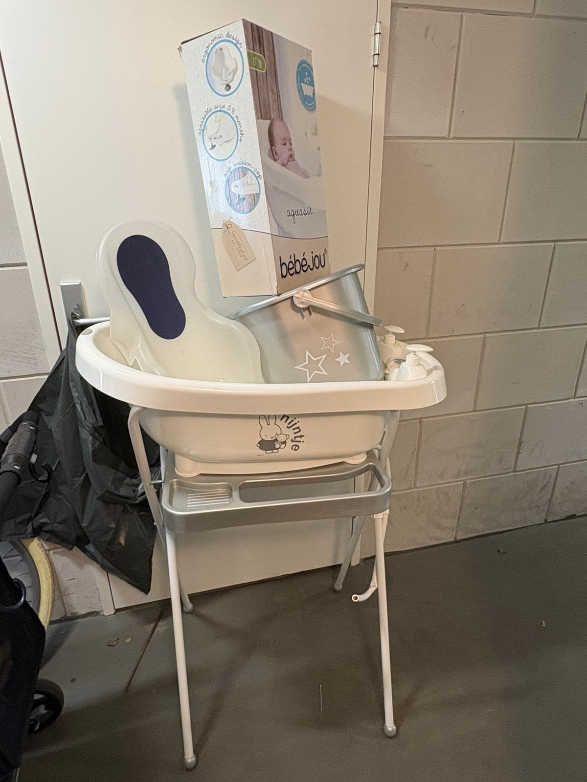 Bébé-Jou Nijntje baby badje met thermometer en alle extra’s, Ophalen, Zo goed als nieuw