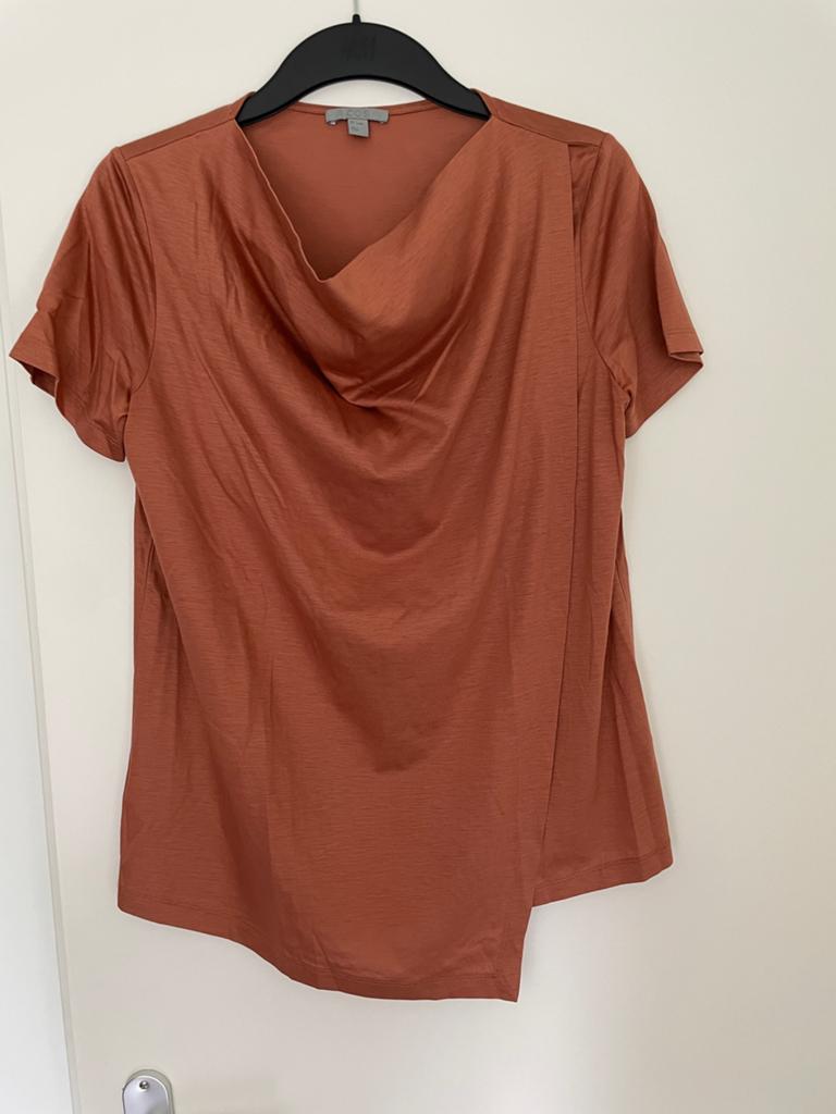 Warm cognac kleur top met 67% lyocell van COS maat S, Bruin, Ophalen of Verzenden, Zo goed als nieuw, Korte mouw