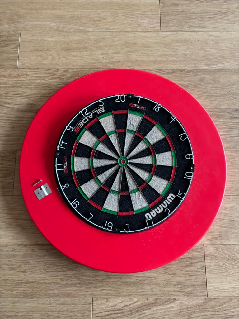 Dartbord + Surround, Ophalen, Gebruikt, Dartbord