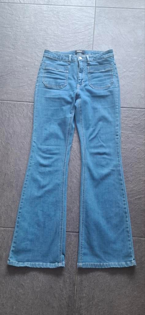 Only flared jeans maat M/32, Only, Ophalen of Verzenden, Zo goed als nieuw, Blauw