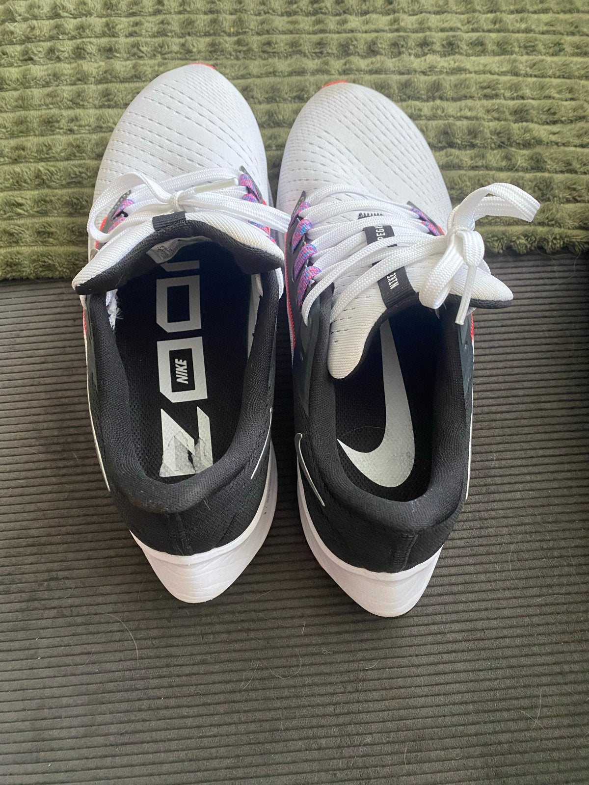 Nike Air Zoom Pegasus 38 - Witte hardloopschoenen, Ophalen of Verzenden, Zo goed als nieuw, Wit, Sportschoenen