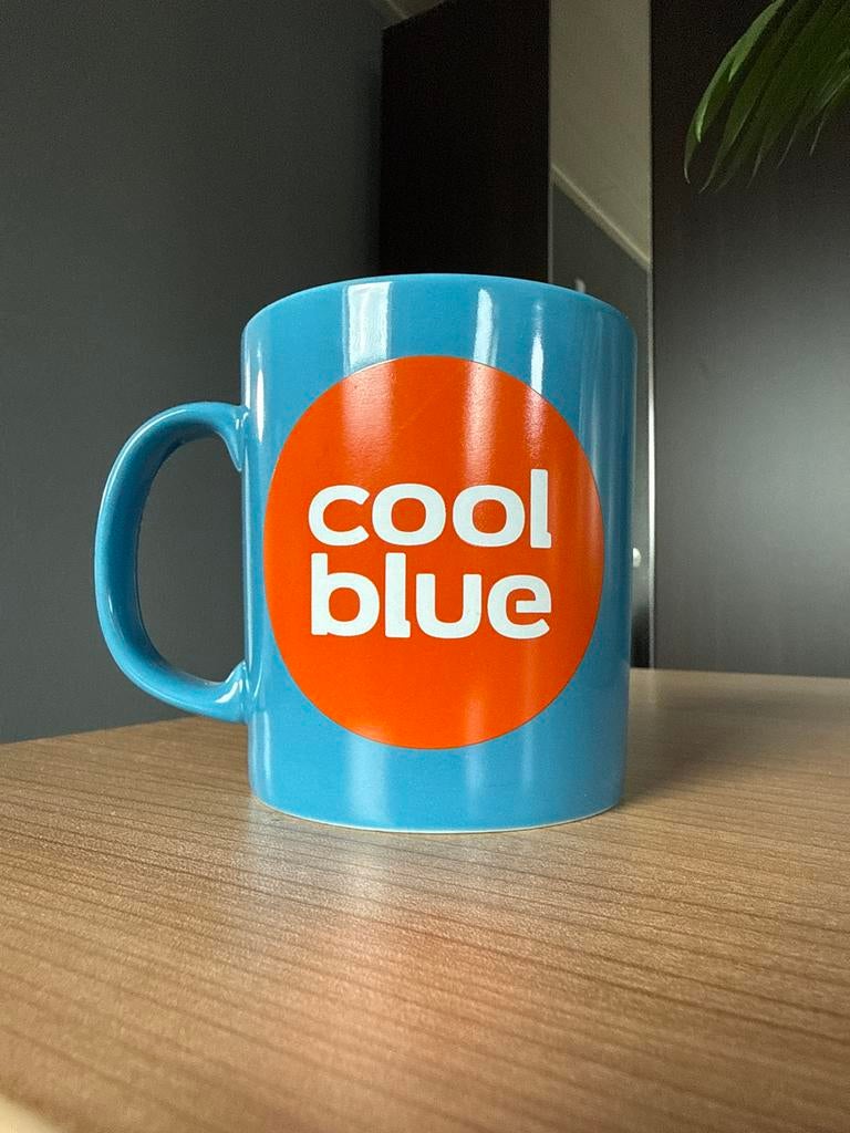 Coolblue mok - HEET. Niet cool., Ophalen of Verzenden, Nieuw, Gebruiksvoorwerp