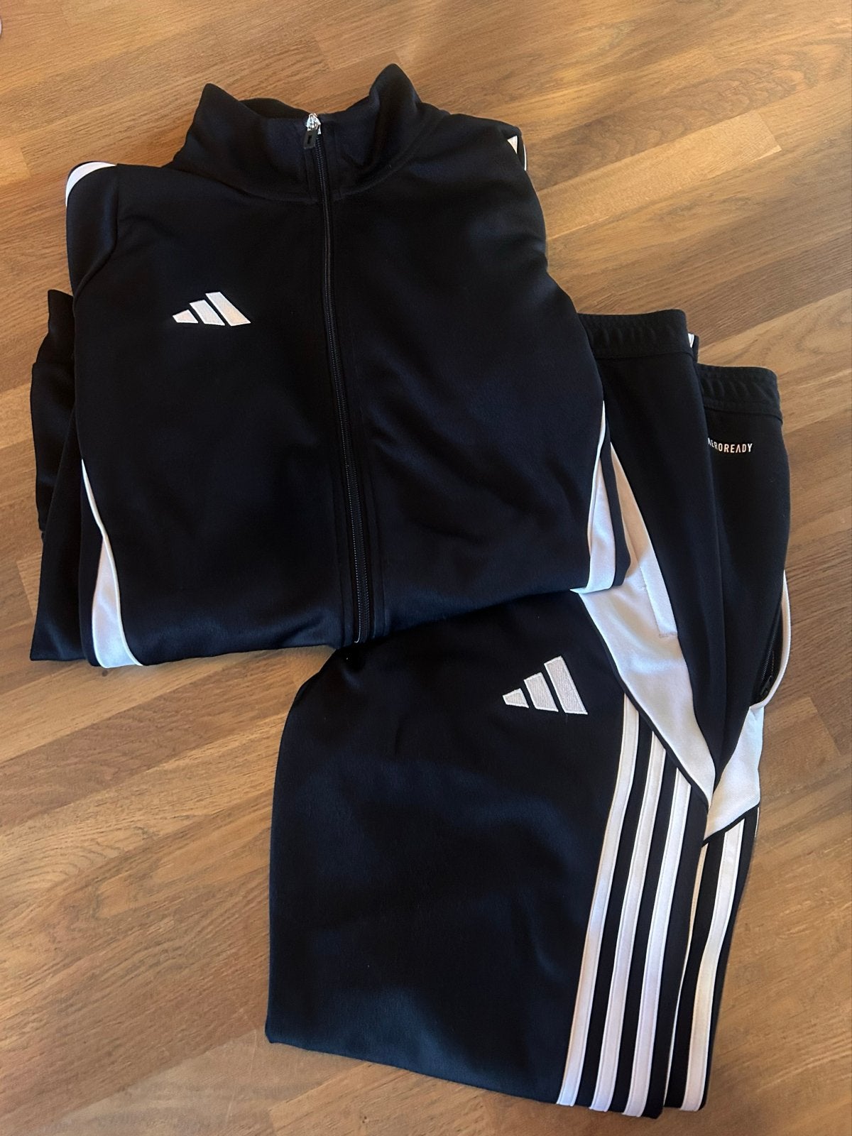 Adidas trainingspak zwart - maat L, Maat 52/54 (L), Zwart, Ophalen of Verzenden, Zo goed als nieuw