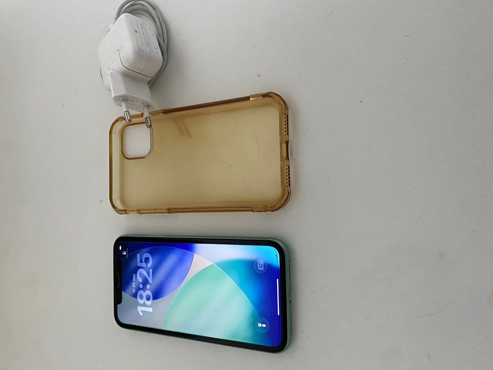 iPhone 11 64GB Groen - Als nieuw met accessoires, Telecommunicatie, Zo goed als nieuw, 64 GB, Zonder simlock, Zonder abonnement