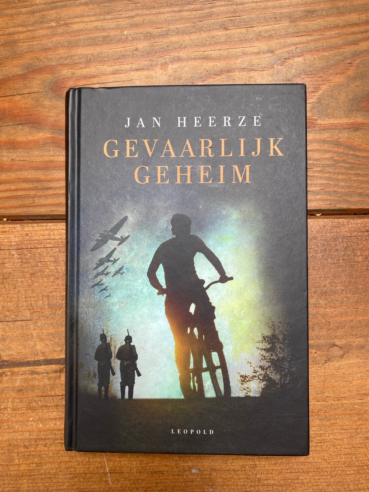 Gevaarlijk Geheim - Jan Heerze (Tweede Wereldoorlog), Ophalen of Verzenden, Tweede Wereldoorlog, Zo goed als nieuw, Algemeen