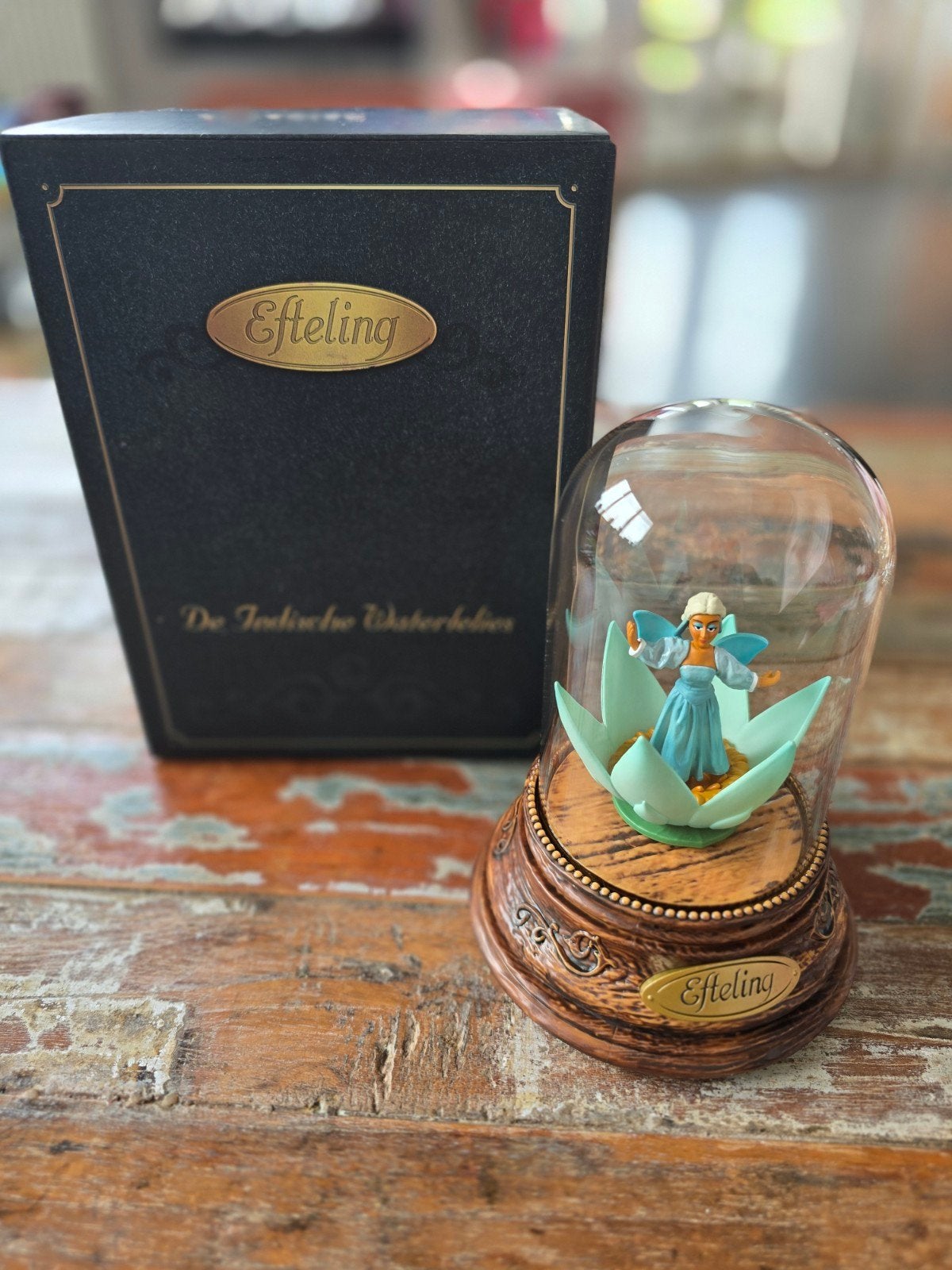 Efteling Indische Waterlelies beeldje onder stolp, Verzamelen, Efteling, Ophalen of Verzenden, Nieuw, Beeldje of Poppetje