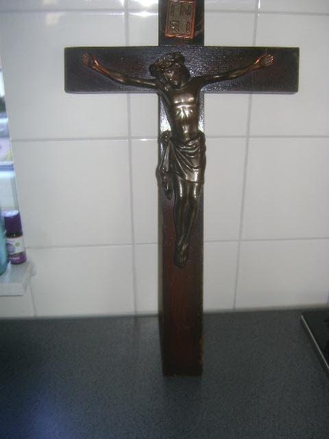 antiek kruis met corpus zwaar eiken kruis 45 x 26 cm, Ophalen
