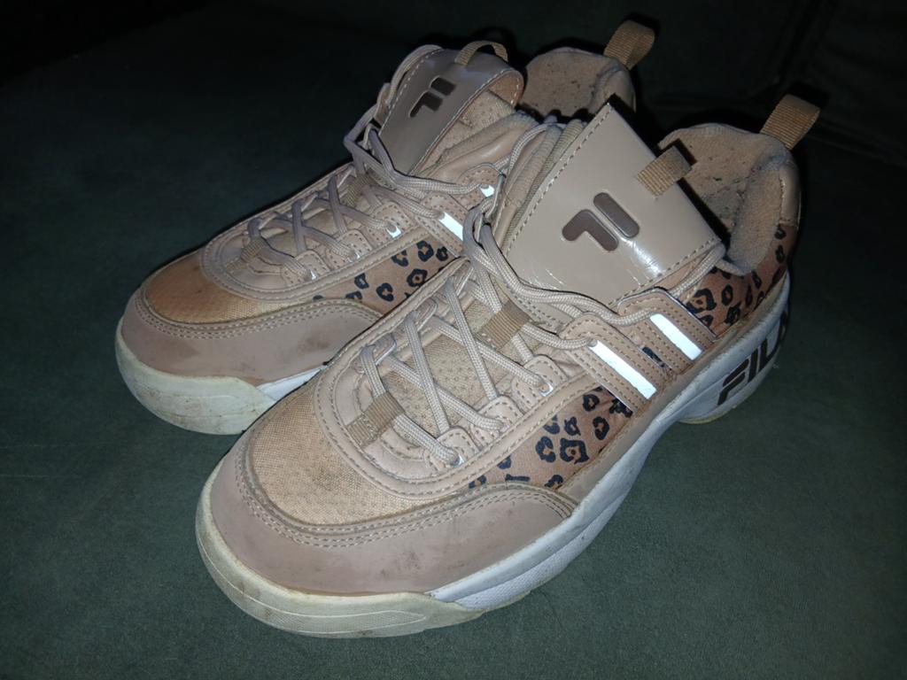 Fila schoenen maat 40 - Gebruikt, Ophalen of Verzenden, Sneakers of Gympen, Fila, Gedragen