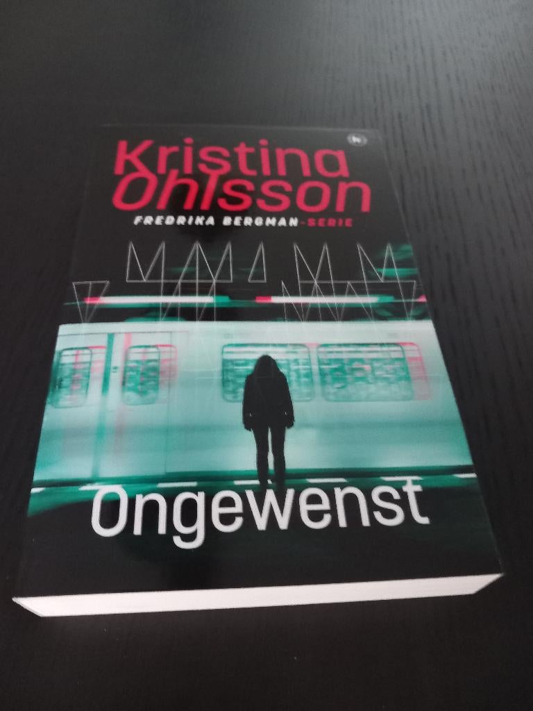 Ongewenst + Stormwacht - Kristina Ohlsson, Boeken, Thrillers, Ophalen of Verzenden, Zo goed als nieuw, Kristina Ohlsson, Scandinavië
