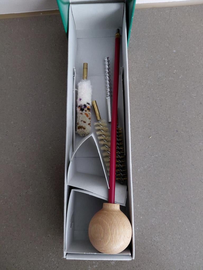 Reinigingsset vuurwapen, Verzamelen, Ophalen of Verzenden, Landmacht, Nederland