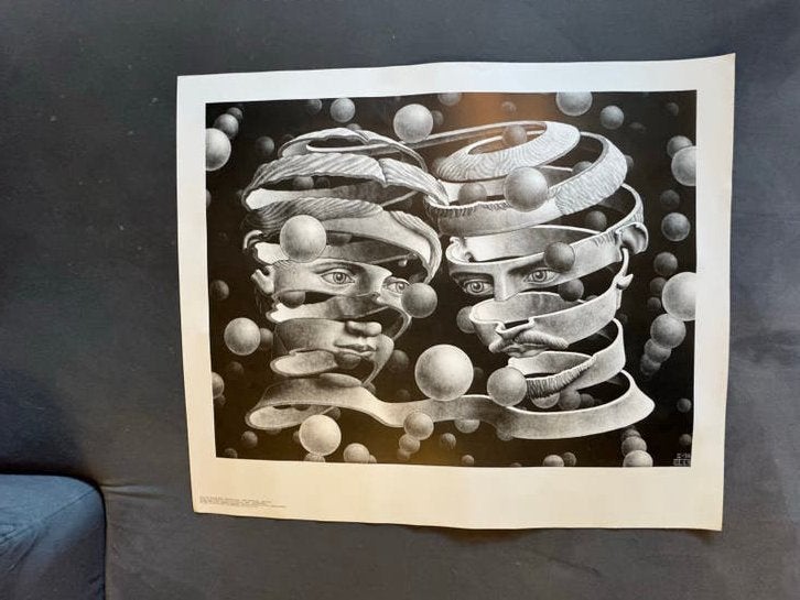 M.C. Escher poster 'Bond of union -, Verzamelen, Posters, Rechthoekig Staand, Deurposter of groter, Nieuw, Ophalen of Verzenden