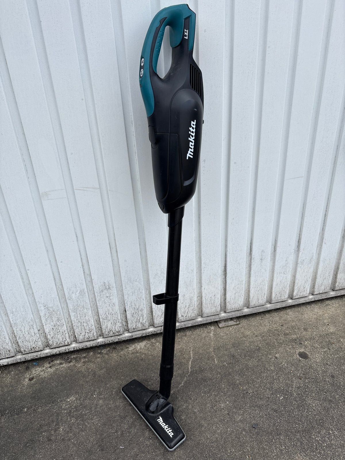 Makita DCL180Z Steelstofzuiger - Zonder accu/lader, Gebruikt, Draadloos, Ophalen of Verzenden, Reservoir
