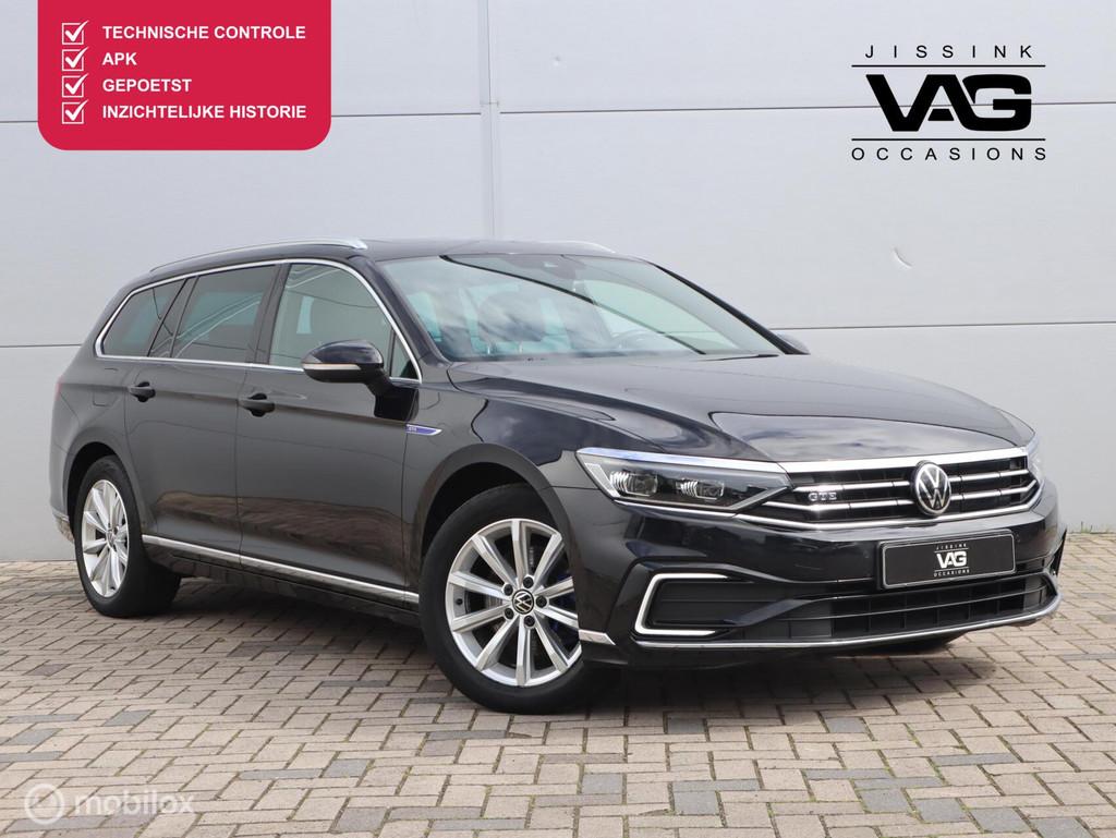 Volkswagen Passat 1.4 TSI PHEV GTE LED 360 Camera Trekhaak P, Auto's, Volkswagen, Stof, Gebruikt, 4 cilinders, Zwart