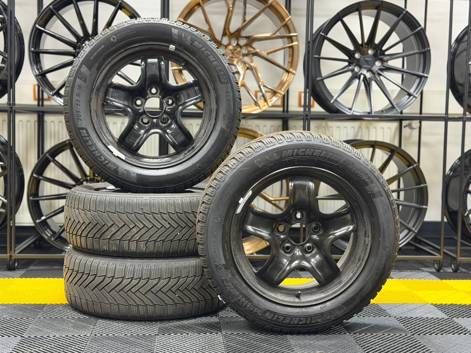 16 Inch MOOIE RENAULT MEGANE WINTERSET MICHELIN 7MM €250,-!, Ophalen, 16 inch, Banden en Velgen, 205 mm