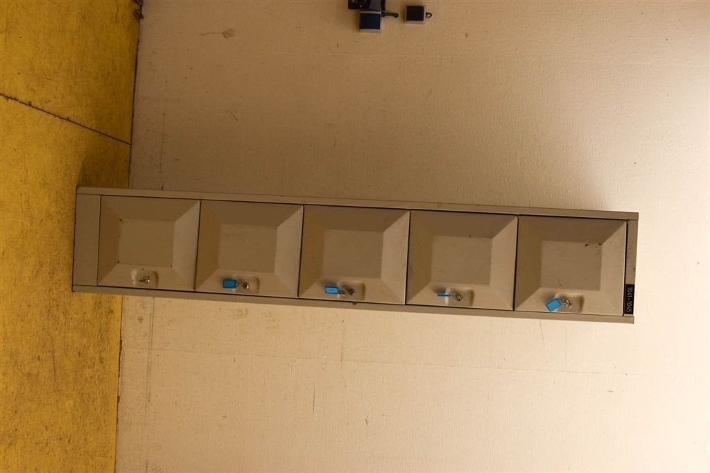 Metalen Lockerkast 45082, Huis en Inrichting, Kasten | Lockerkasten, Ophalen of Verzenden, Gebruikt