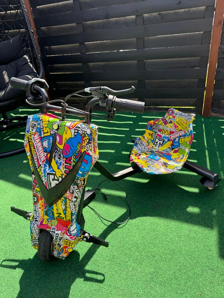 Elektrische Drift Trike - nieuwstaat! Bluetooth, Led, Accu, Ophalen, Zo goed als nieuw