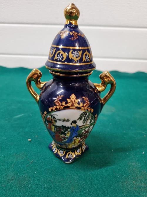 Vaasje met blauwe deksel aziatische afbeelding, Ophalen of Verzenden, 'T Olde Gre-j, Info@toldegrej.nl, Endepoelstraat 20f Didam