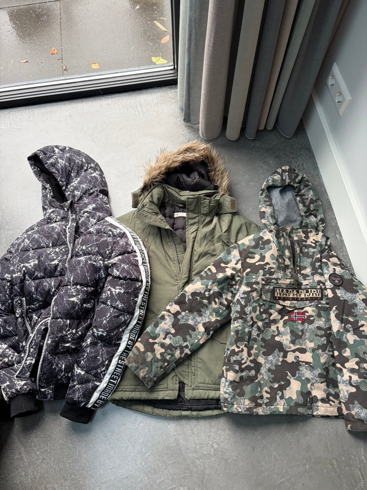 3 winterjassen voor jongens maat 134, 140 en 158-164, Ophalen of Verzenden, Gebruikt