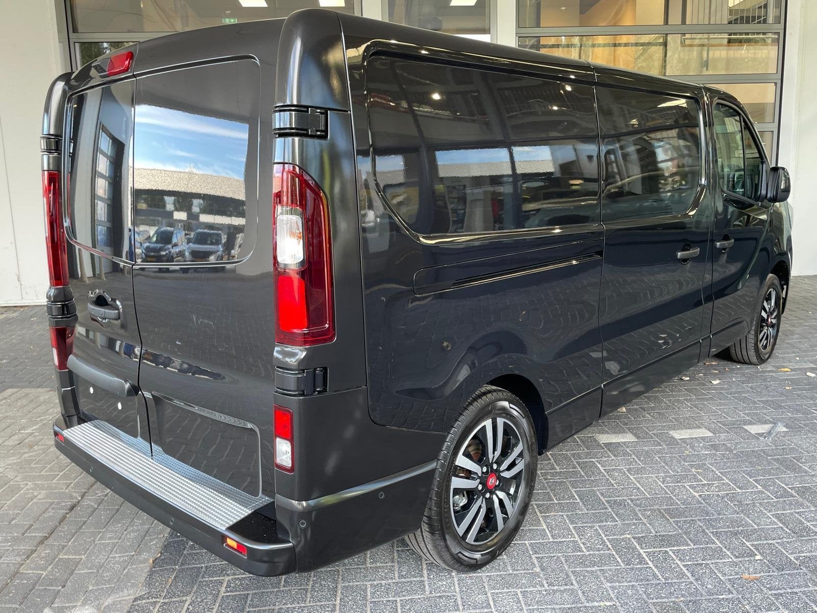 Renault Trafic E-Tech T29 L2H2 Advance 52 kWh Airco | Apple, Auto's, Stof, Huisgarantie, Renault, 920 kg