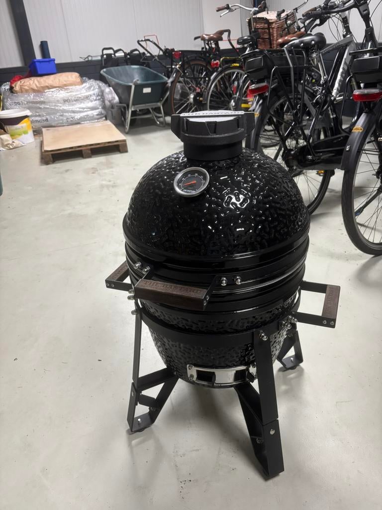 The bastard compact, Ophalen, Nieuw