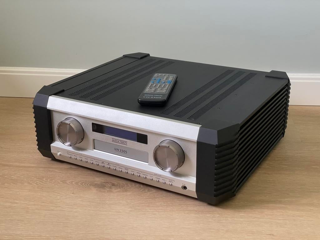 Musical Fidelity KW250S / KW 250 S, Ophalen, Zo goed als nieuw, 120 watt of meer, Overige merken