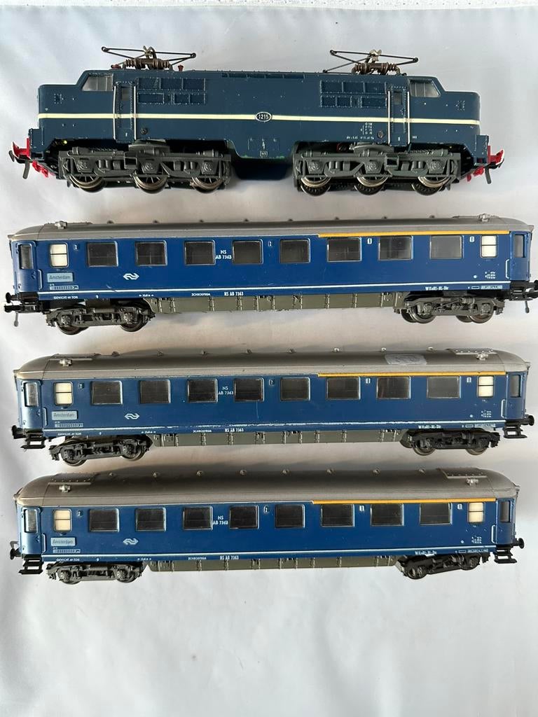 Fleischmann 1390 & 3x 5154, Hobby en Vrije tijd, Modeltreinen | H0, Gebruikt, Treinset, Gelijkstroom, Fleischmann, NS, Ophalen of Verzenden