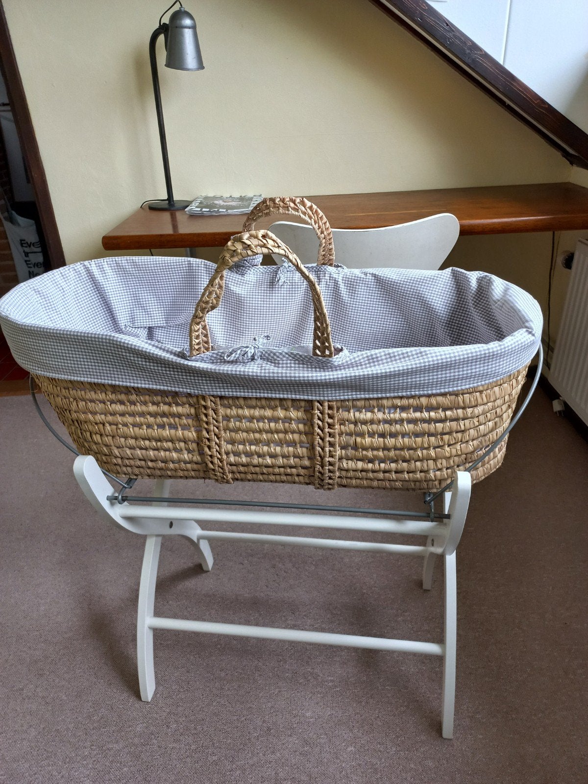 Mozesmand, met standaard, matras en bekledingg, Kinderen en Baby's, Ophalen, Zo goed als nieuw, Wieg