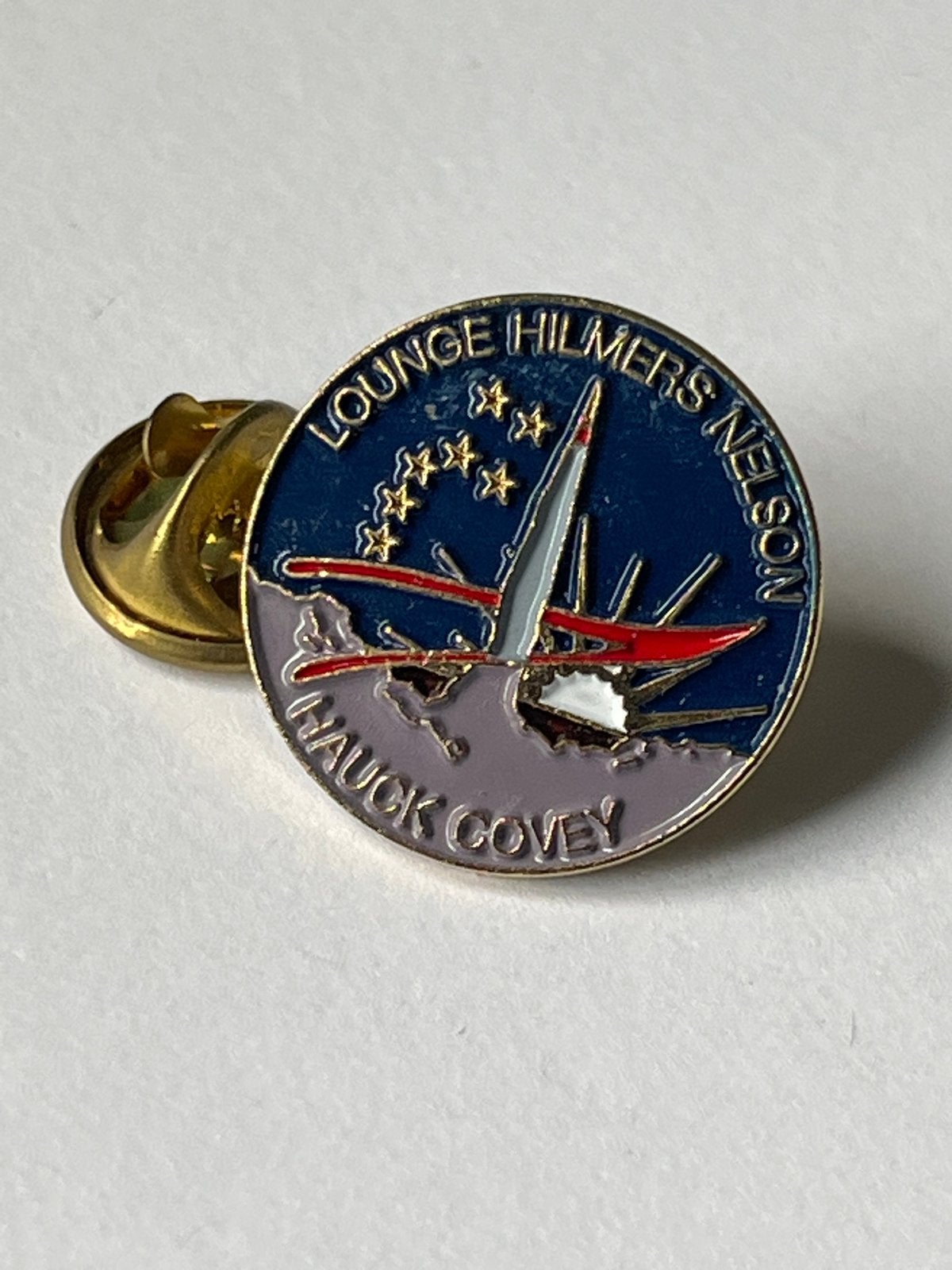 Vintage Speldje Lounge Hilmers Nelson Hauck Covey, Gebruikt, Ophalen of Verzenden, Speldje of Pin, Nvt