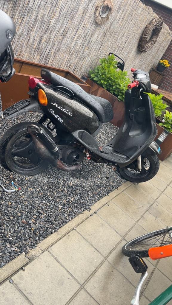 Yamaha neos 70cc, Fietsen en Brommers, Scooters | Yamaha, Ophalen of Verzenden, Zo goed als nieuw, Tweetakt, Neo's