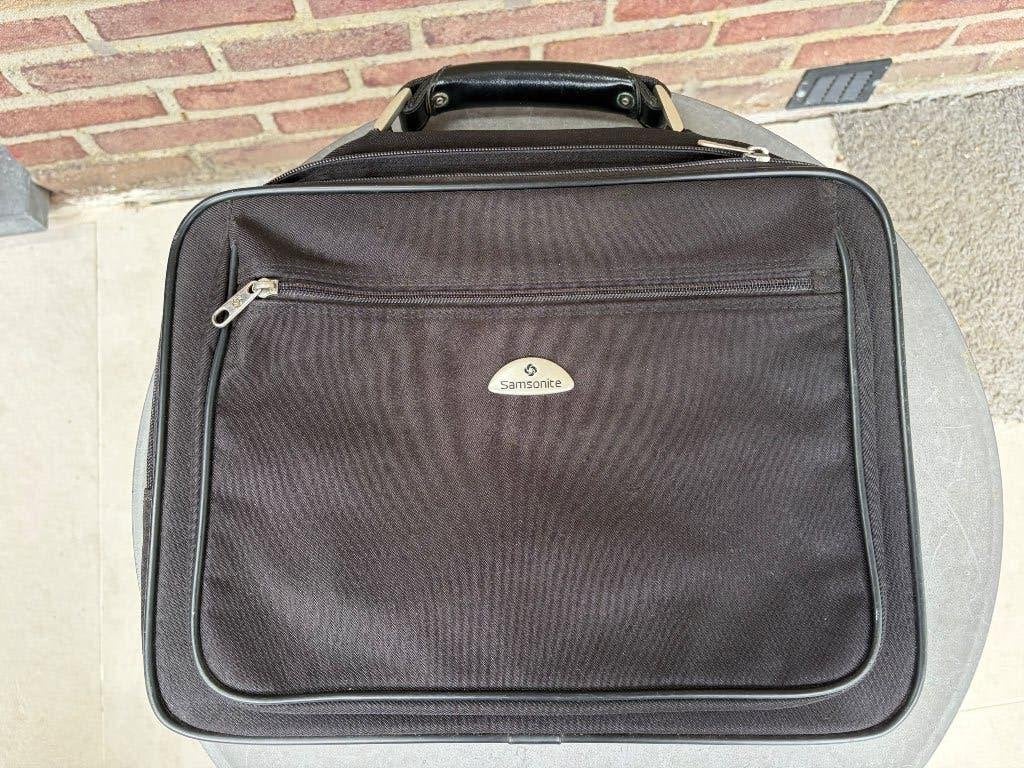 Samsonite laptoptas, Computers en Software, Gebruikt, 15 inch, Schouderband, Ophalen of Verzenden