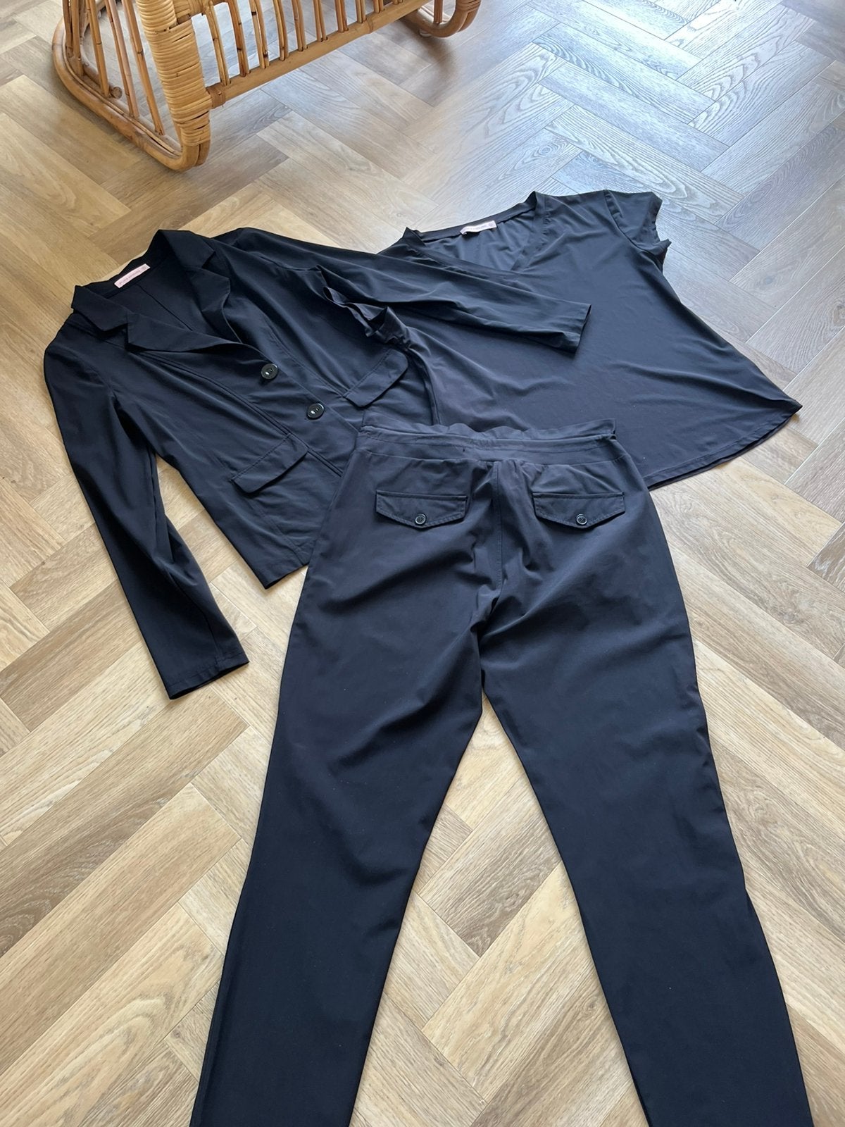 Studio Anneloes Set Blazer/ Tshirt/ Broek Zwart M, Ophalen, Zo goed als nieuw