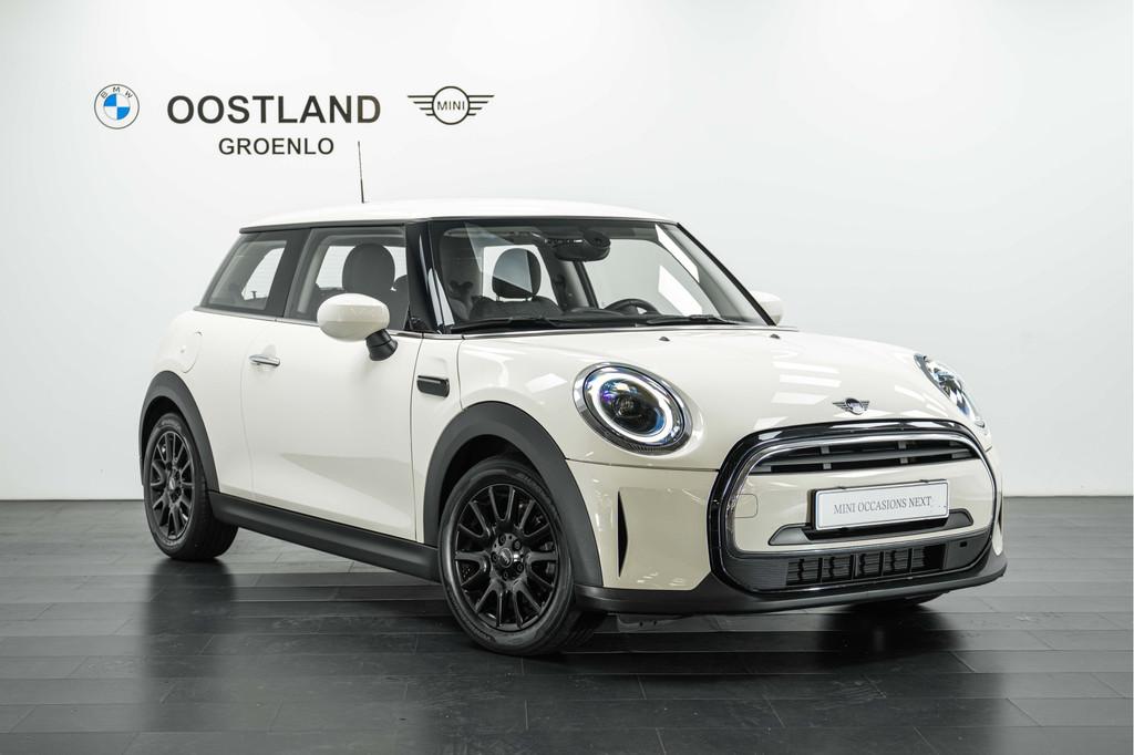 MINI Hatchback One Classic / Sportstoelen / LED / Multifunct, Voorwielaandrijving, Gebruikt, Met garantie (alle), 4 stoelen