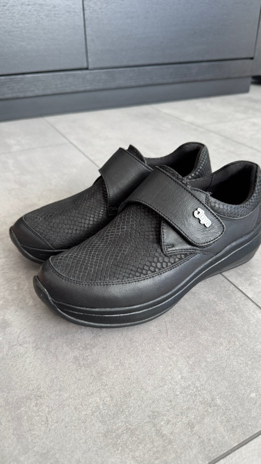 Joya ortholite zwart snake leer maat 37 sneakers, Kleding | Dames, Ophalen of Verzenden, Zo goed als nieuw, Zwart