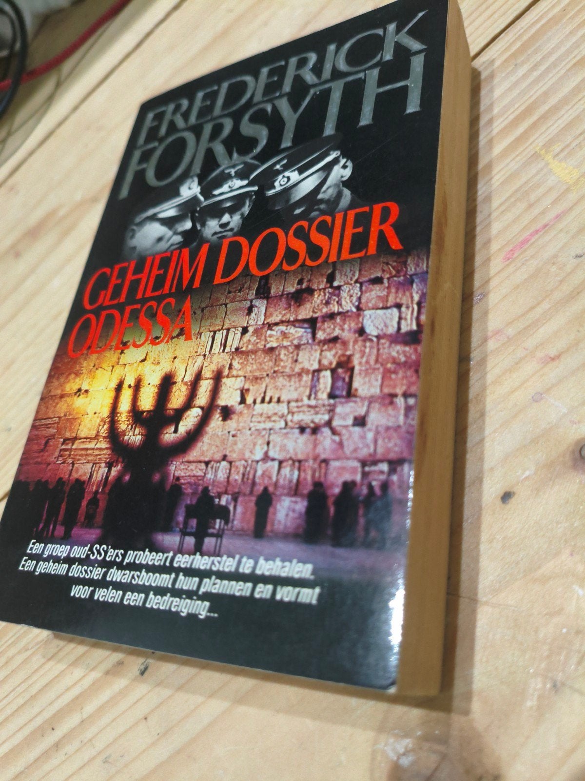 Frederick Forsyth - Geheim Dossier Odessa, Boeken, Ophalen of Verzenden, Gelezen, Frederick Forsyth, Europa overig