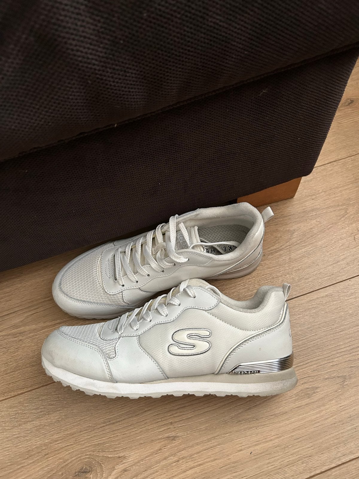 Skechers sneakers maat 42 - Zo goed als nieuw, Ophalen of Verzenden, Zo goed als nieuw, Wit, Sneakers of Gympen