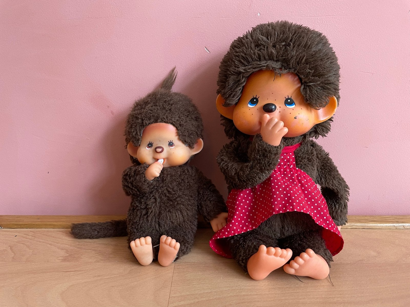 Vintage Monchhichi Poppen 1974 - 27 cm en 20 cm, Ophalen of Verzenden, Gebruikt, Overige typen