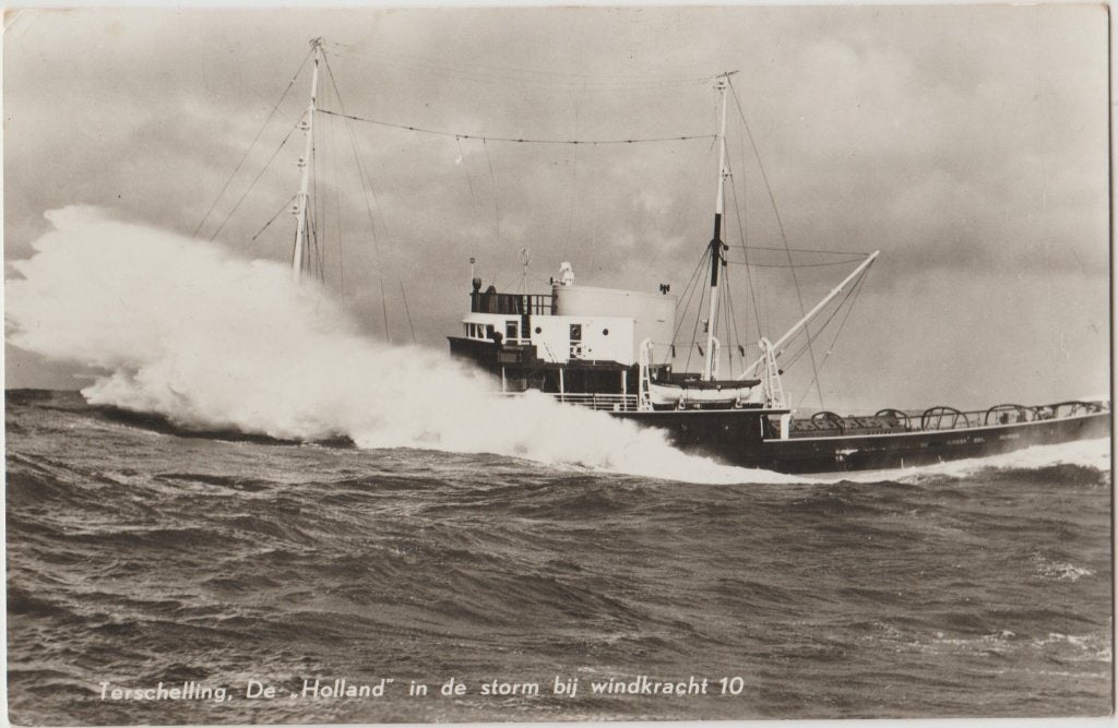 1961 terschelling schip de holland storm windkracht 10 boot, Ophalen of Verzenden, 1960 tot 1980, Gelopen, Waddeneilanden
