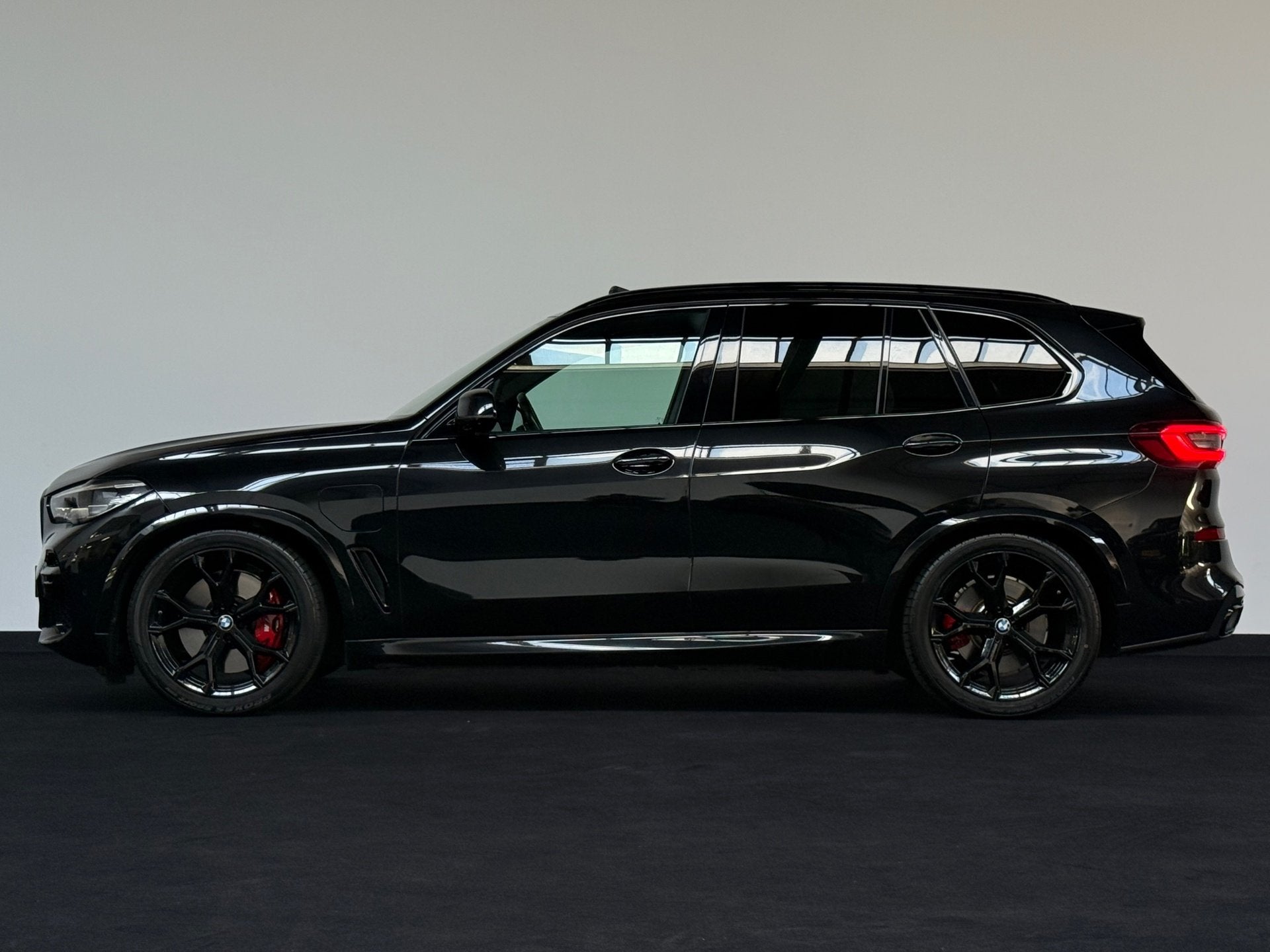 BMW X5 XDrive 45e High Executive M-Sport Pano Luchtvering Sf, Auto's, Automaat, Dealer onderhouden, Gebruikt, 394 pk